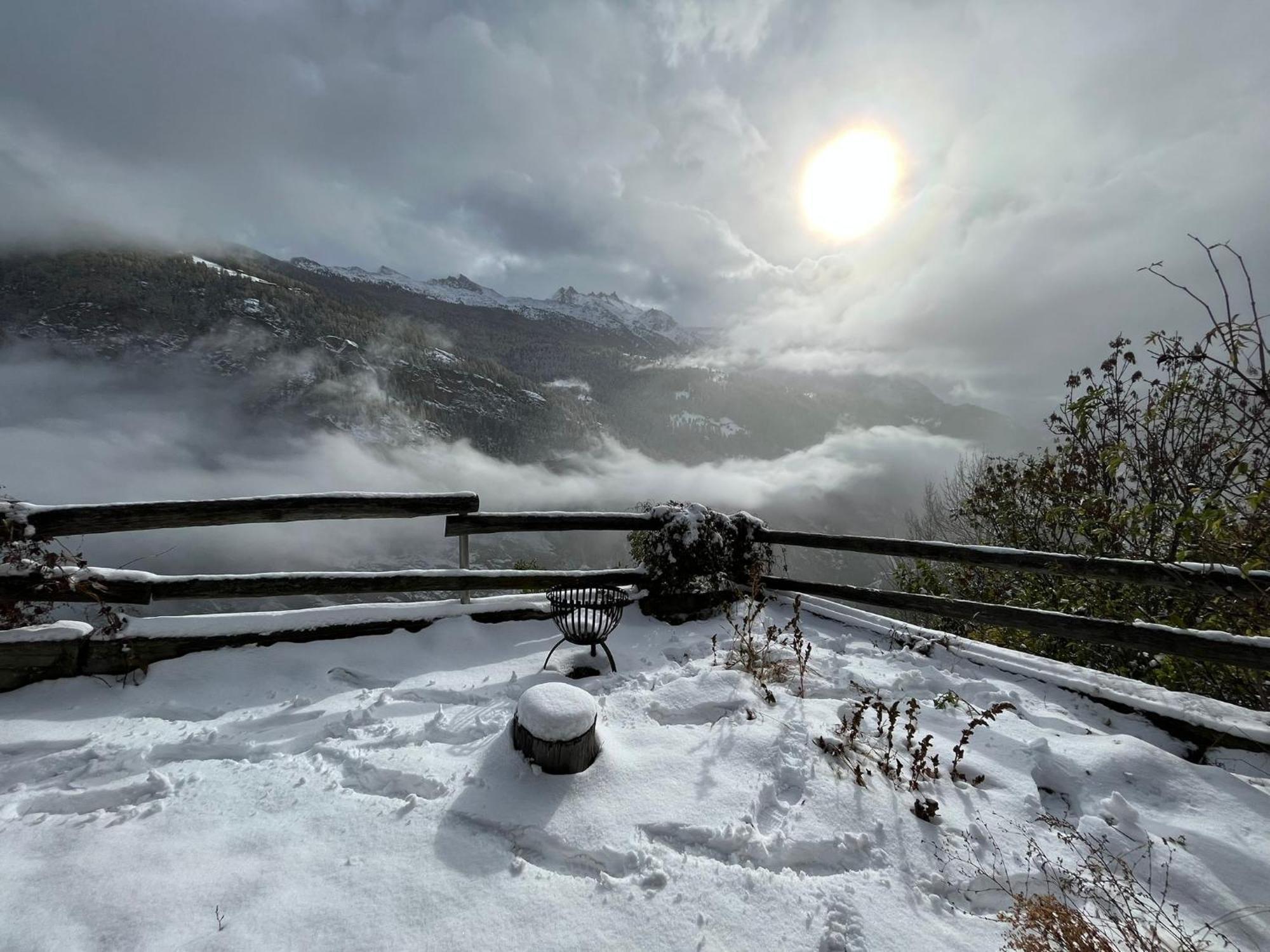 Chalet La Paz With Hotpot And Sauna Villa Torbel ภายนอก รูปภาพ